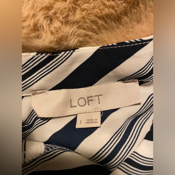 LOFT striped bar back blouse large - Picture 7 of 7